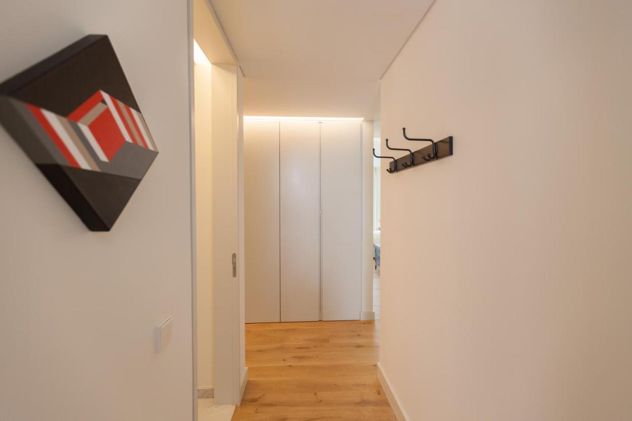 Flh Av. Liberdade Stunning With Balcony & Parking Apartment