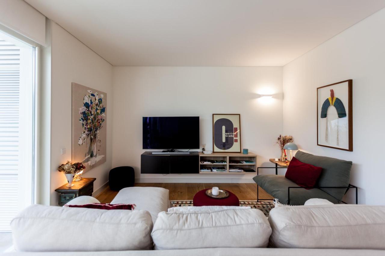 Apartment Flh Av. Liberdade Stunning With Balcony & Parking
