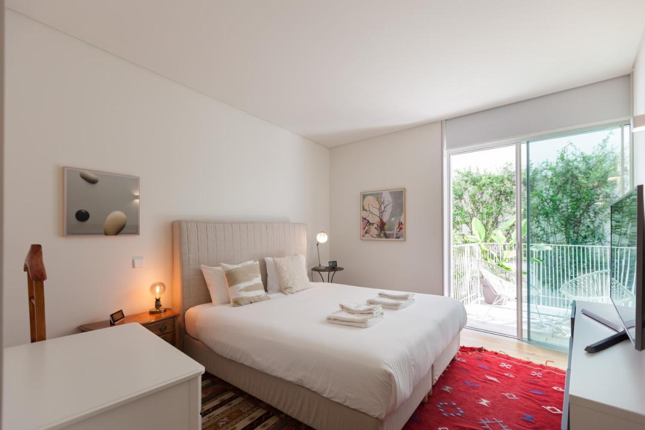 Flh Av. Liberdade Stunning With Balcony & Parking Apartment